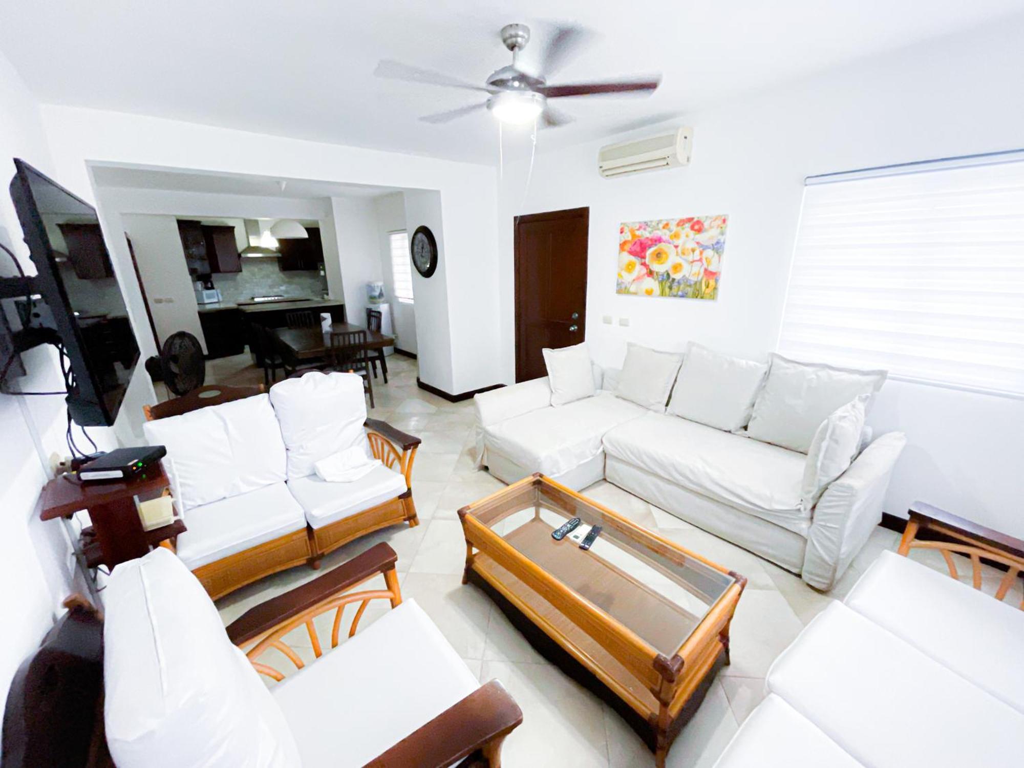 Caribbean Paradise Ocean Breeze Hotel With View Los Corales Bbq Wifi Beach Club & Spa Punta Cana Exterior foto